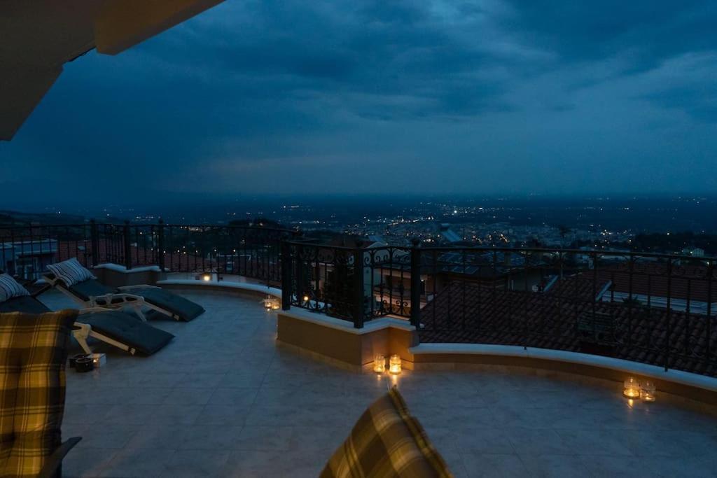 Amazing View With Huge Balcony Apartment Veria  Exterior foto